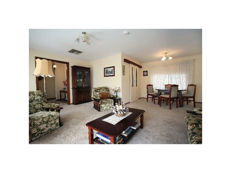 2 Graywood Court, North Haven SA 5018