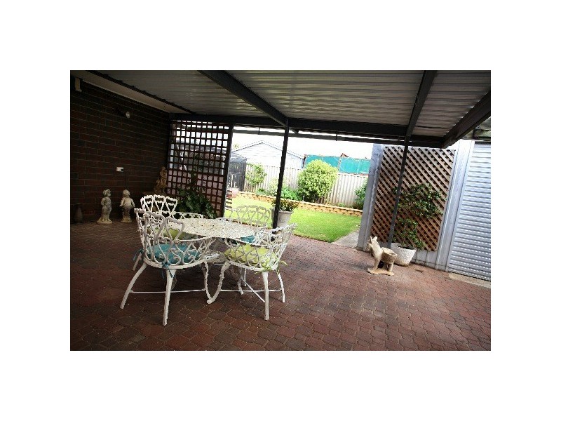 2 Graywood Court, North Haven SA 5018