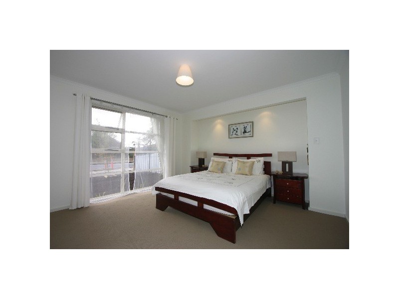 9 Malwa Street, Osborne SA 5017