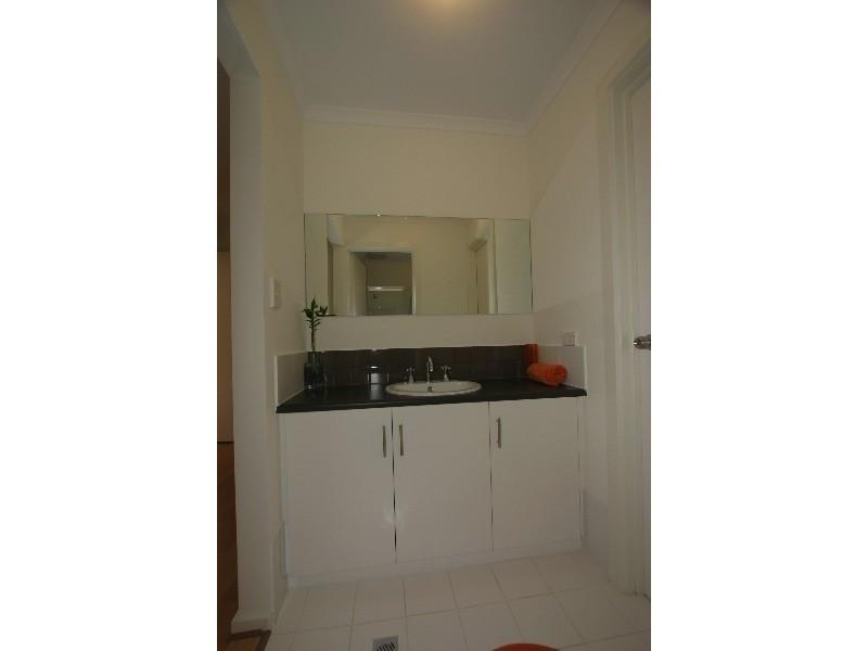 9 Malwa Street, Osborne SA 5017