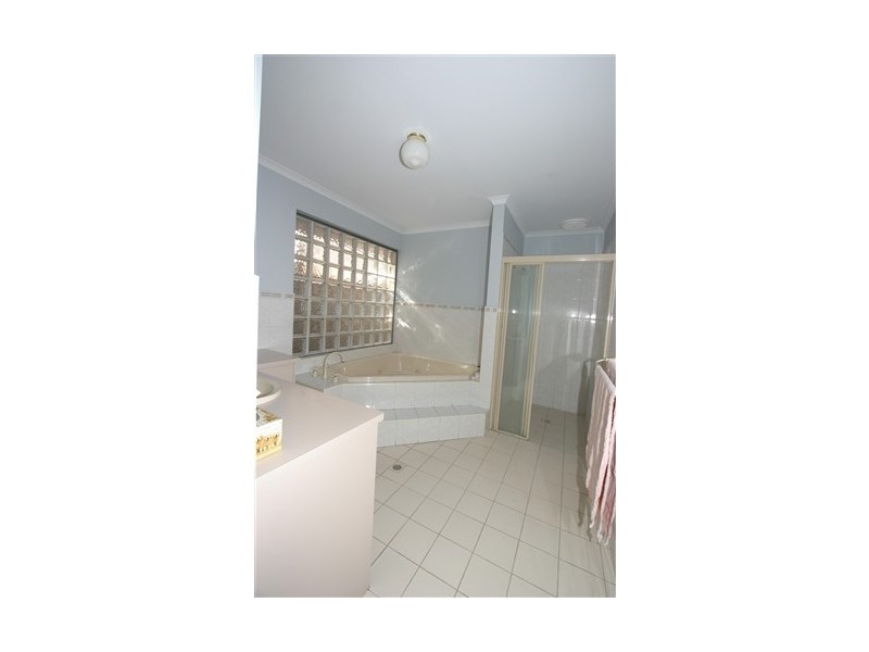 5 Jib Court, North Haven SA 5018