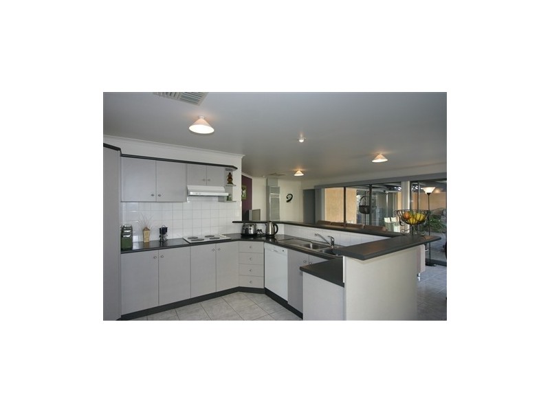 5 Jib Court, North Haven SA 5018