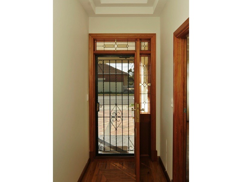 1a Eastbourne Tce, Rosewater SA 5013