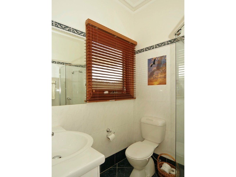 1a Eastbourne Tce, Rosewater SA 5013