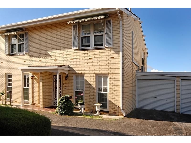 18/32 Simcock Street, West Beach SA 5024