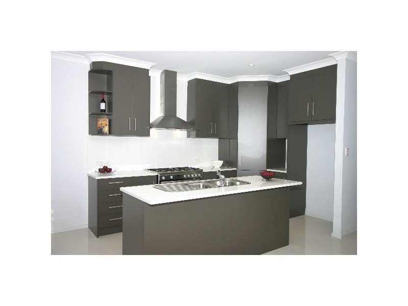 4 Heysen Crescent, West Lakes Shore SA 5020