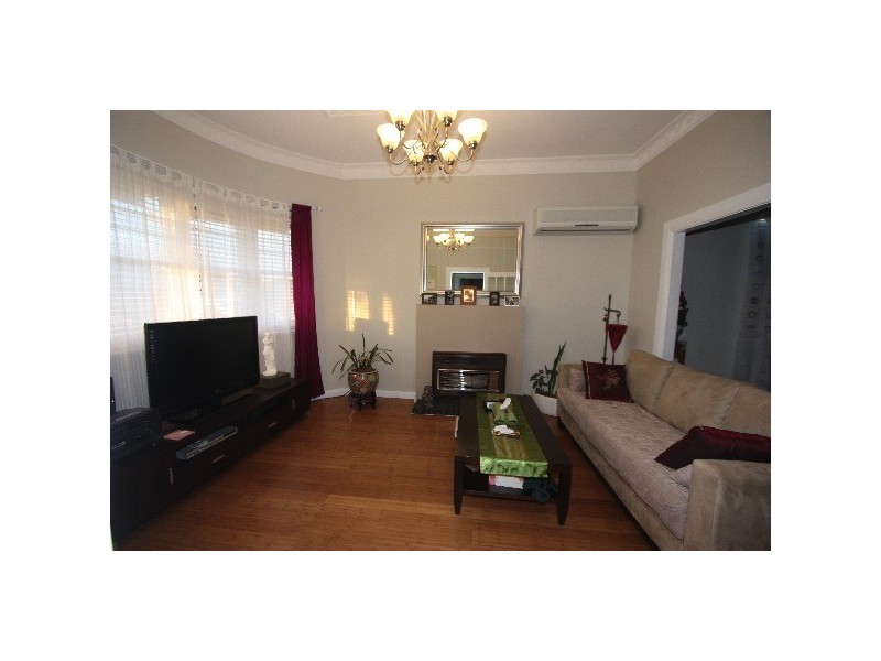 16 Queen Street, Pennington SA 5013