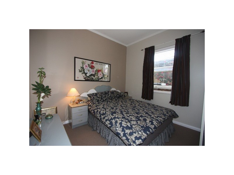 16 Queen Street, Pennington SA 5013