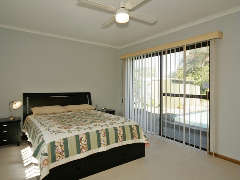 32 Lancaster Drive, North Haven SA 5018