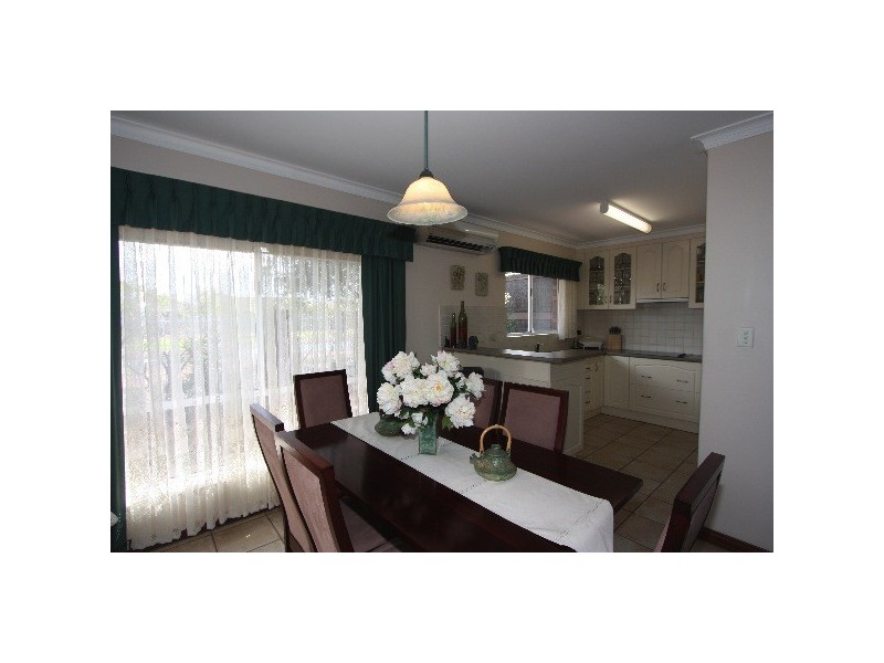 3/4 Cocos Grove, West Lakes SA 5021