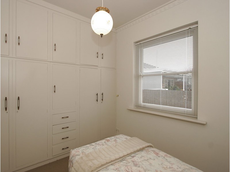 32 Branwhite Street, Woodville South SA 5011