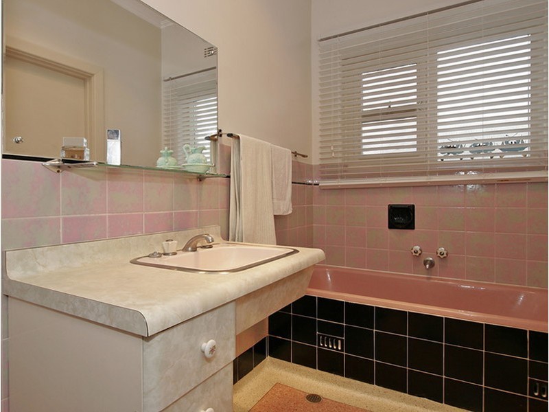 32 Branwhite Street, Woodville South SA 5011