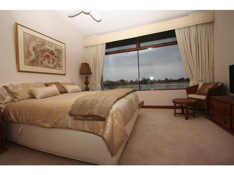 22/24 Martin Court, West Lakes SA 5021