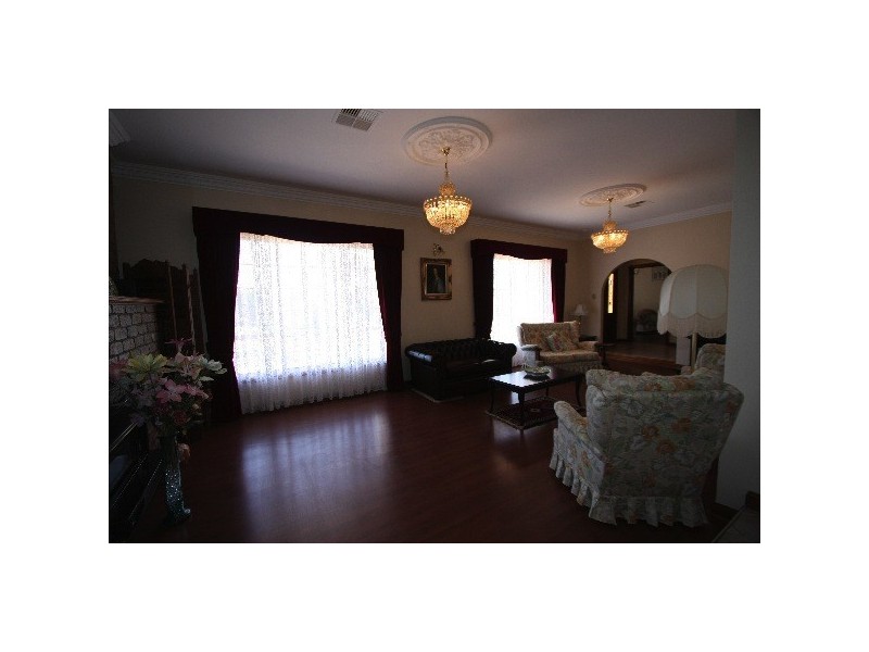 11 Salem Court, North Haven SA 5018