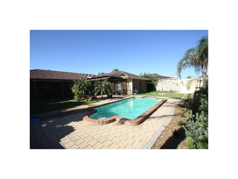 11 Salem Court, North Haven SA 5018
