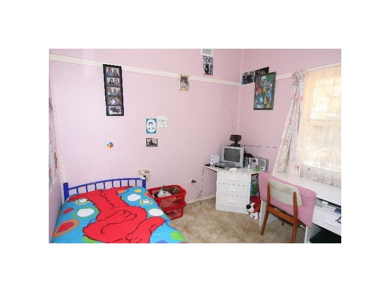 4 Tenth Avenue, Woodville North SA 5012