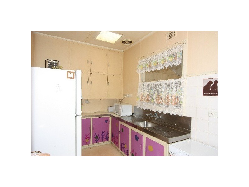 4 Tenth Avenue, Woodville North SA 5012