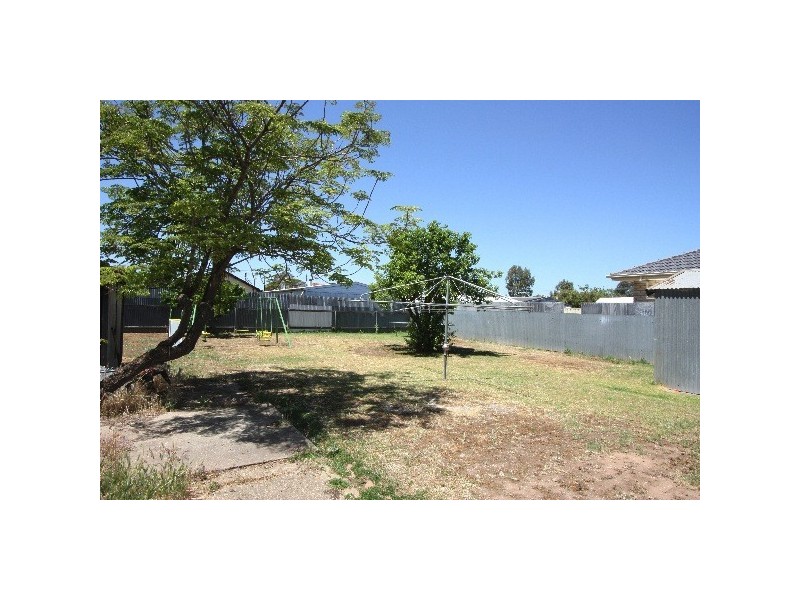 4 Tenth Avenue, Woodville North SA 5012