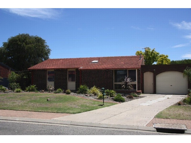 32 Tucker Crescent, North Haven SA 5018