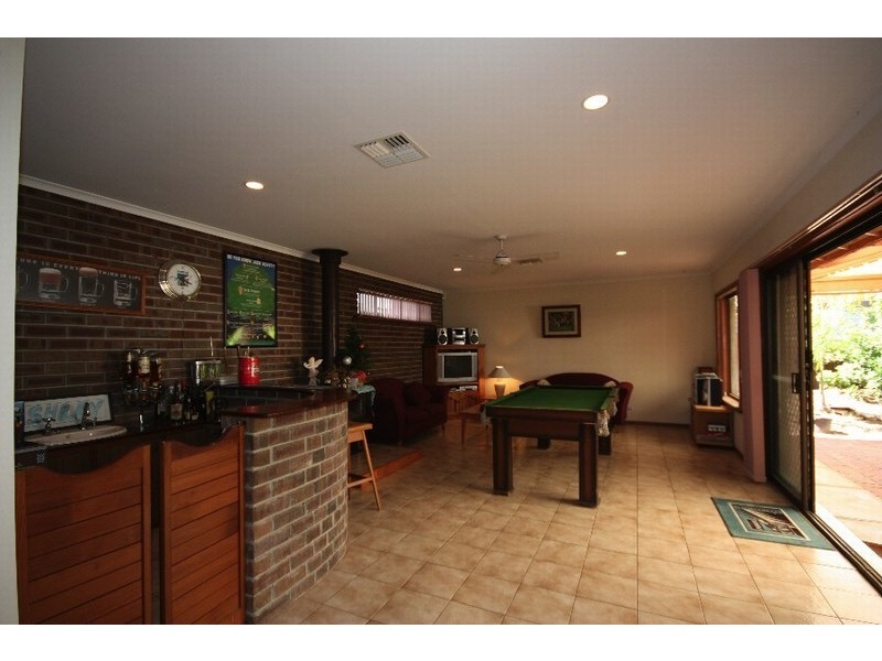 32 Tucker Crescent, North Haven SA 5018