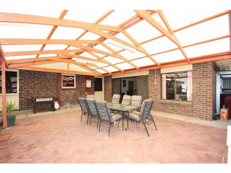 32 Tucker Crescent, North Haven SA 5018