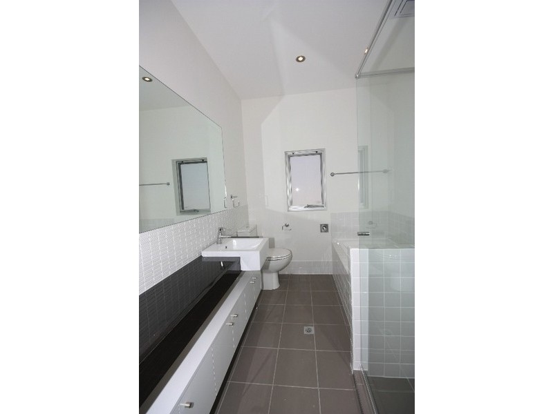 16 Godfrey Street, Port Adelaide SA 5015