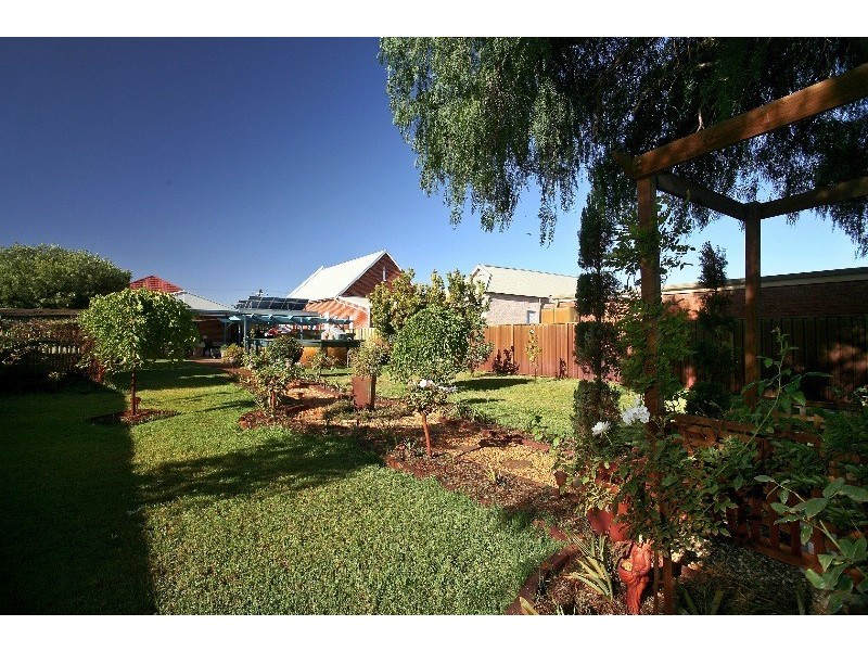 24 Bray Avenue, Semaphore Park SA 5019