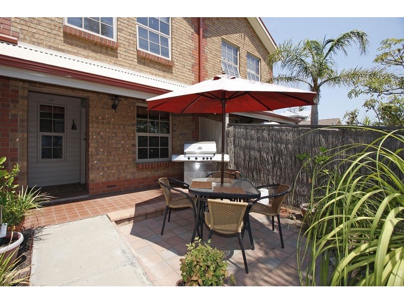 2/14 Hart Street, Semaphore South SA 5019