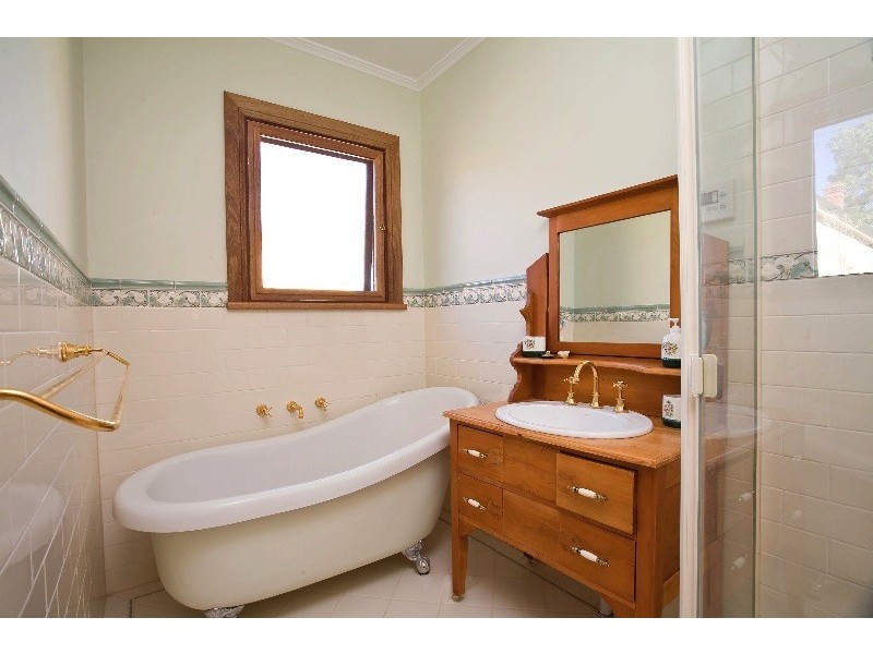 36 Cave Street, Semaphore SA 5019