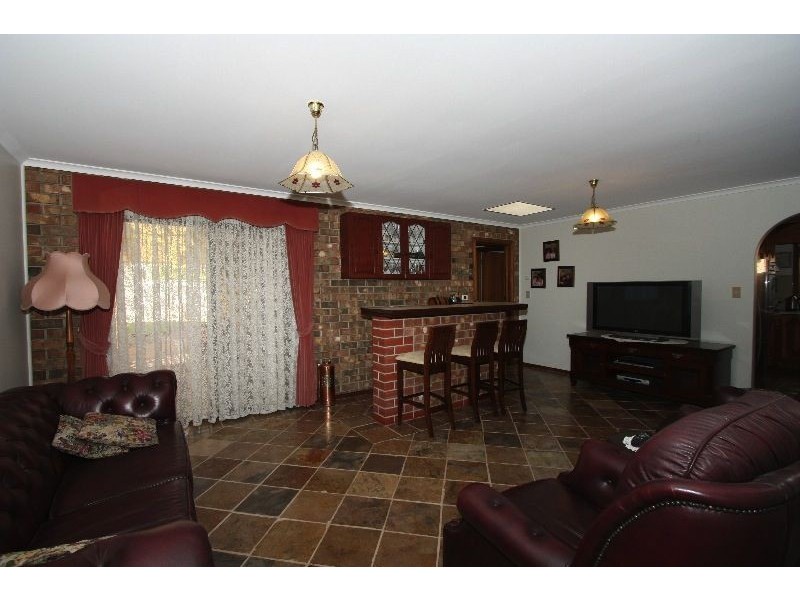 11 Bahamas, West Lakes SA 5021