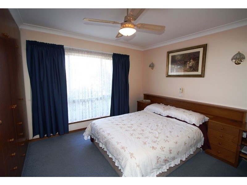 12 Osborne St, Albert Park SA 5014