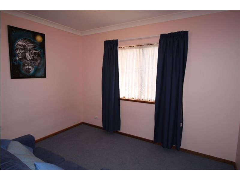 12 Osborne St, Albert Park SA 5014