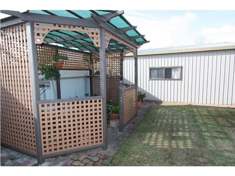 12 Osborne St, Albert Park SA 5014