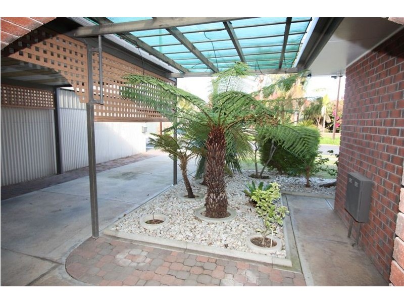12 Osborne St, Albert Park SA 5014
