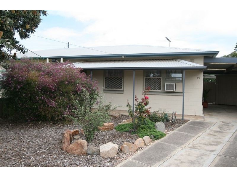 35 Yongala Street, Taperoo SA 5017