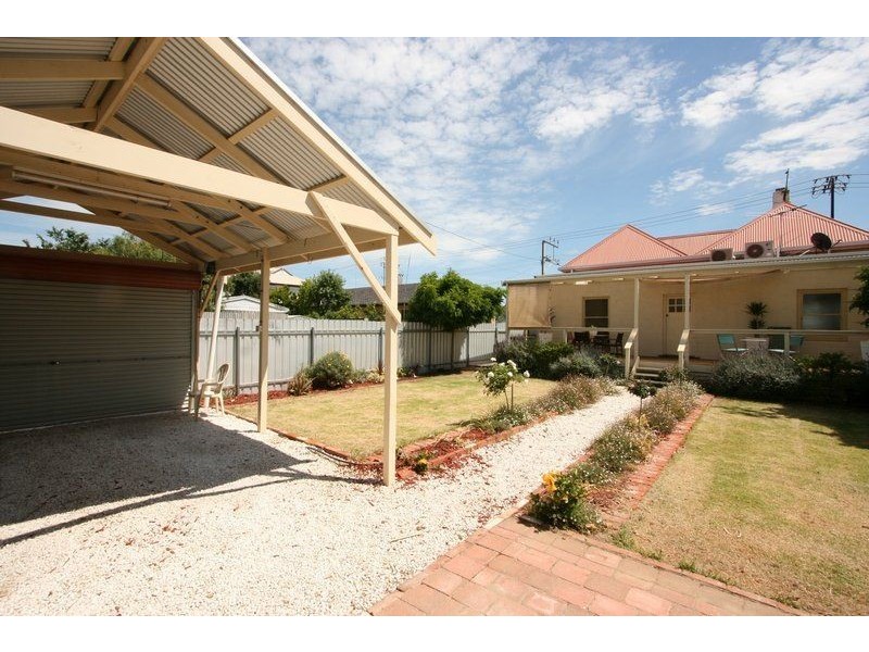 22 Darton Street, Birkenhead SA 5015