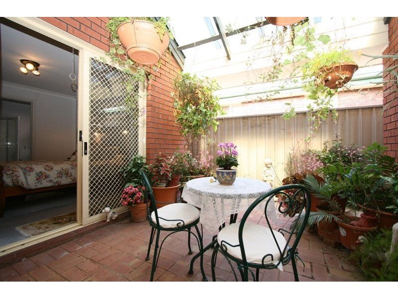 15 Attingham Crescent, Oakden SA 5086