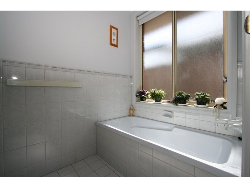 15 Attingham Crescent, Oakden SA 5086