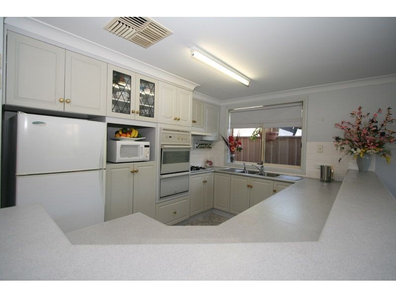 15 Attingham Crescent, Oakden SA 5086