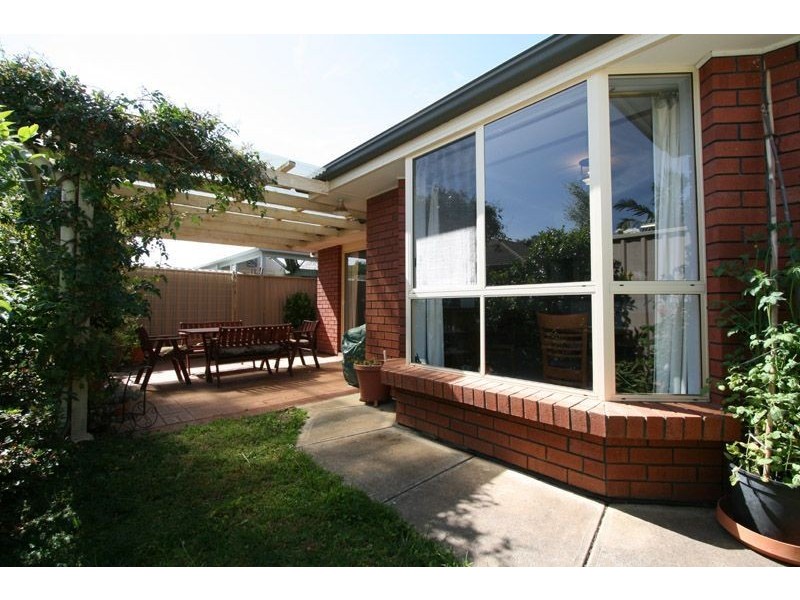 15 Attingham Crescent, Oakden SA 5086