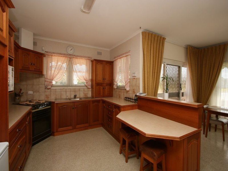 124 Robin Road, Semaphore South SA 5019