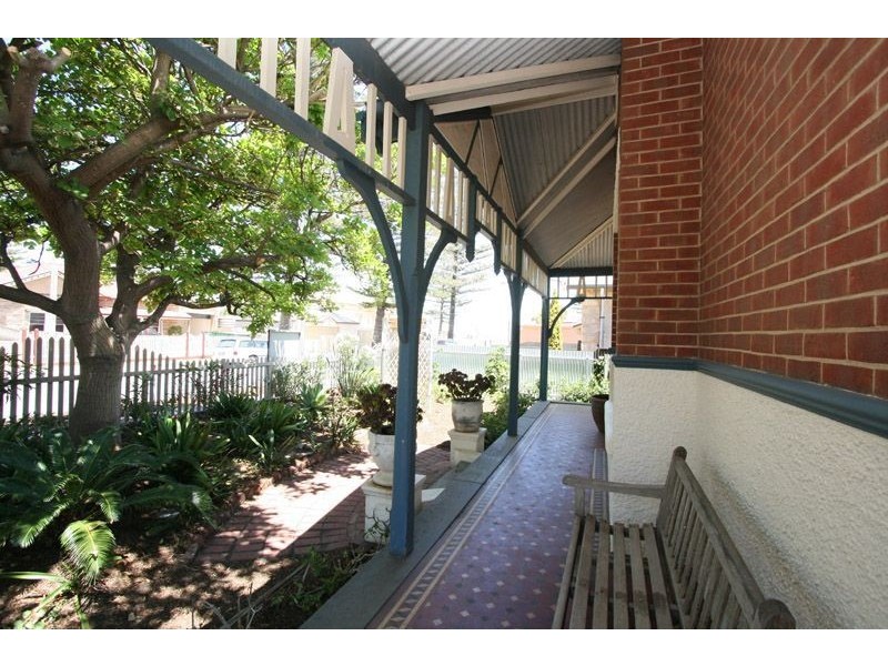 9 Union Street, Largs Bay SA 5016