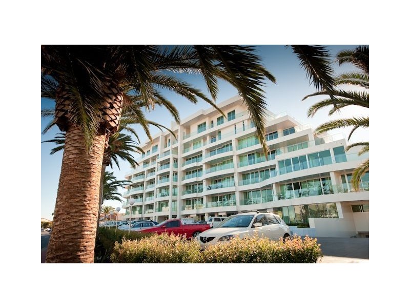 15155 Brebner Drive, West Lakes SA 5021