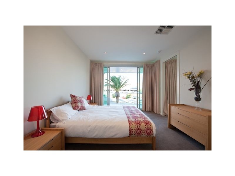 15155 Brebner Drive, West Lakes SA 5021