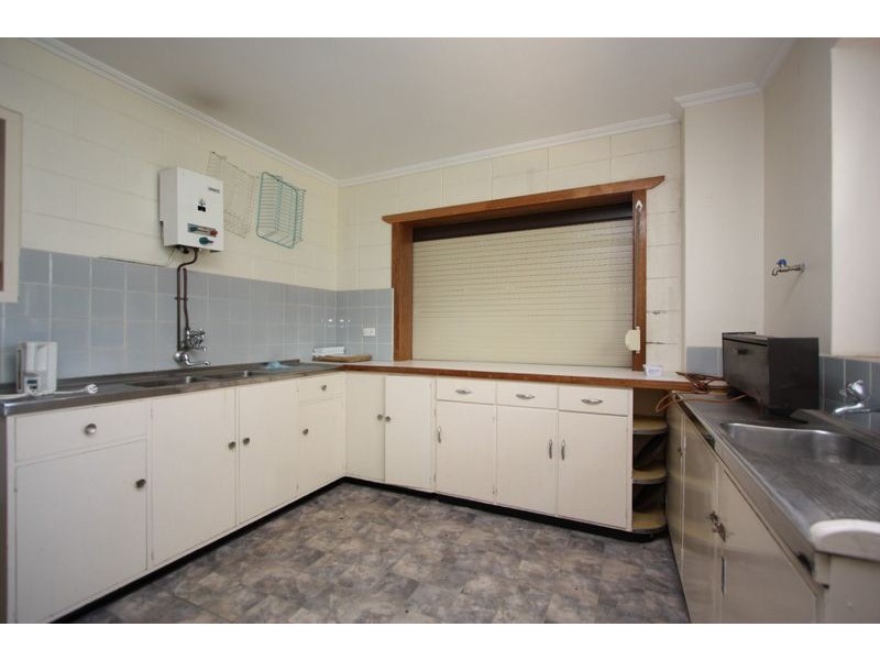 242 Military Road, Semaphore SA 5019