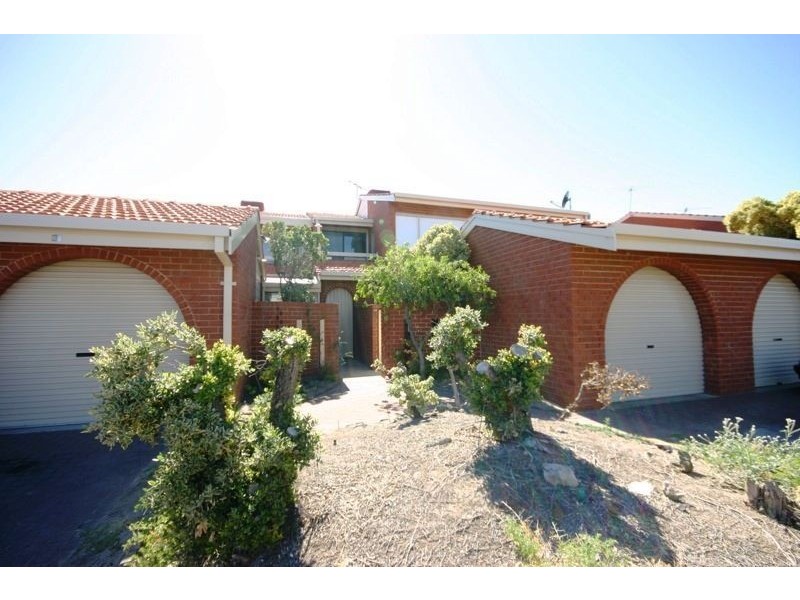 69 Sandpiper Place, West Lakes Shore SA 5020