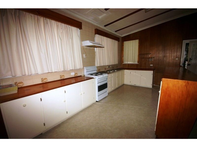 38 Branson Avenue, Clearview SA 5085