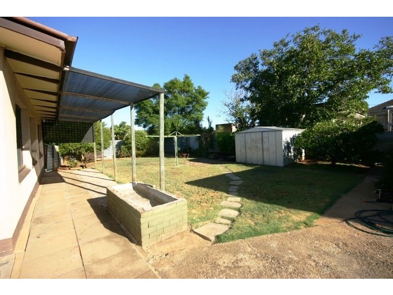 38 Branson Avenue, Clearview SA 5085