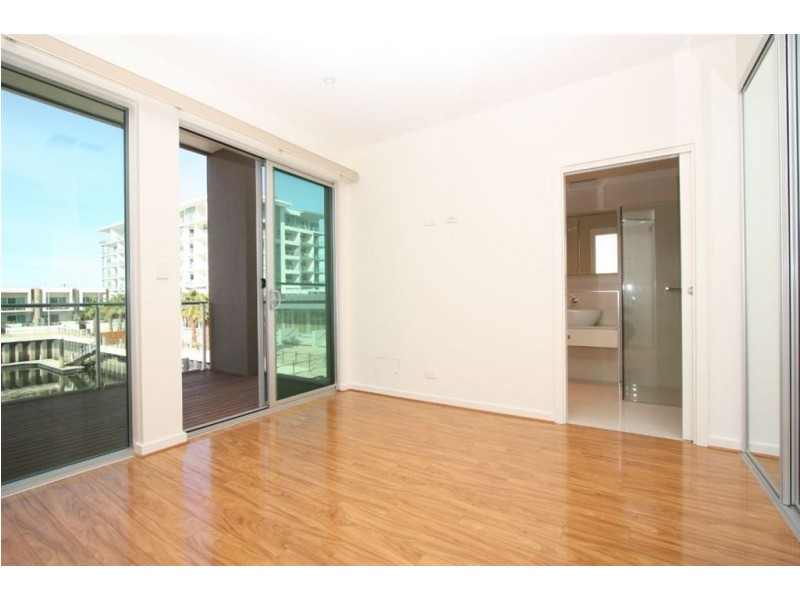 16 Pilla Avenue, Port Adelaide SA 5015