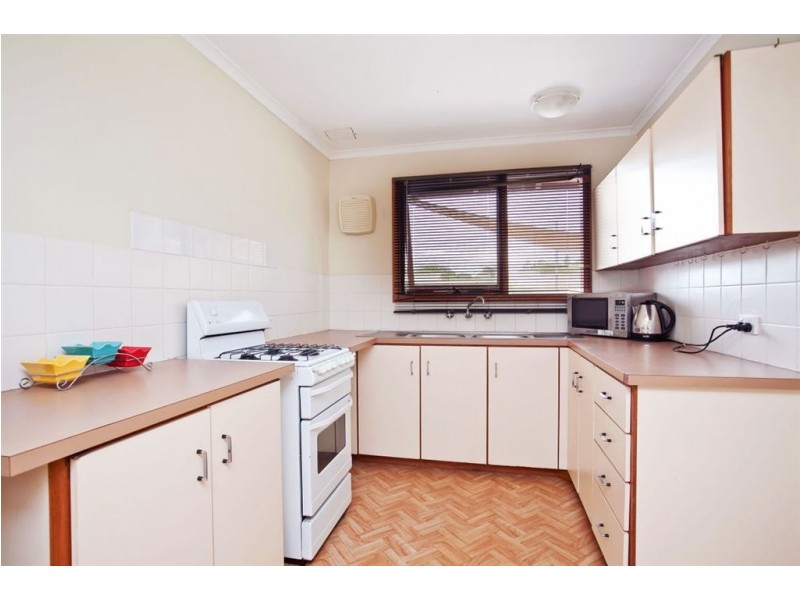 16 Ormiston Court, Taperoo SA 5017